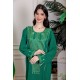 جلابية نسائية لليوم الوطني لون أخضر مزينة بتطريز تراثي بياقة دائرية و أكمام طويلة