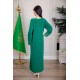 جلابية نسائية لليوم الوطني لون أخضر مزينة بتطريز تراثي بياقة دائرية و أكمام طويلة