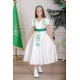 فستان بناتي لليوم الوطني لون أبيض مزين بتطريز تراثي بياقة قصة سبعة و أكمام قصيرة و رباط في الخصر