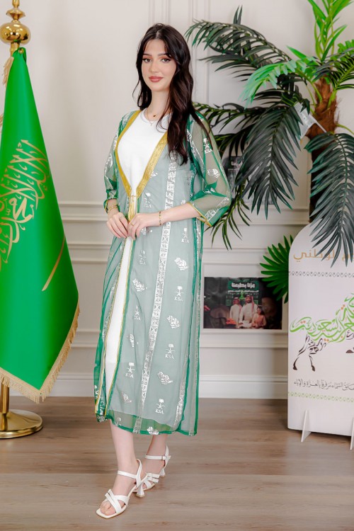 بشت-نسائي-عسيري-لليوم-الوطني-لون-أخضر-غامق-مزين-برسومات-تراثية