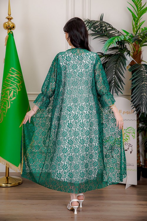جلابية-نسائية-قطعتين-لليوم-الوطني-لون-أبيض-و-أخضر-دانتيل-بتطريز-ذهبي