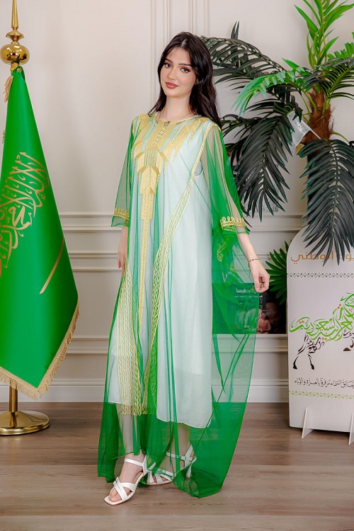 بشت-نسائي-عسيري-لليوم-الوطني-لون-أخضر-غامق-مزين-برسومات-تراثية