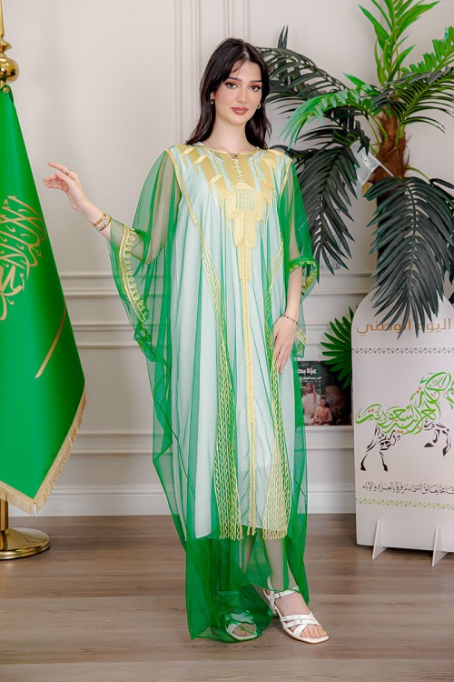 بشت-نسائي-عسيري-لليوم-الوطني-لون-أخضر-غامق-مزين-برسومات-تراثية