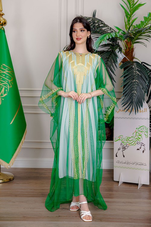 بشت-نسائي-عسيري-لليوم-الوطني-لون-أخضر-غامق-مزين-برسومات-تراثية