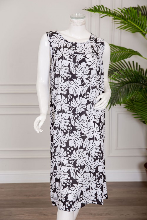 قميص نسائي قصير لون أسود مشجر باللون الأبيض  ياقة دائرية بدون أكمام