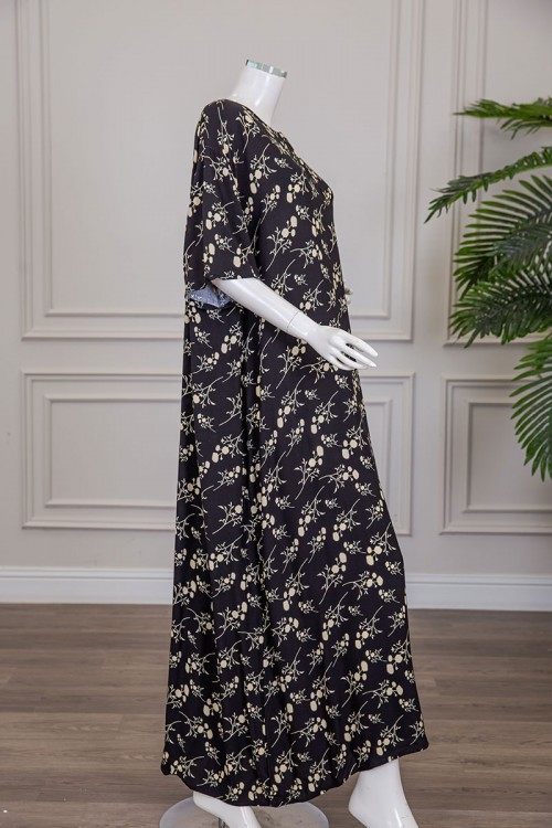 قميص نسائي جامبو طويل لون أسود مشجر ياقة دائرية بأزرار من الأمام و أكمام ميدي