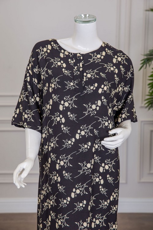 قميص نسائي جامبو طويل لون أسود مشجر ياقة دائرية بأزرار من الأمام و أكمام ميدي