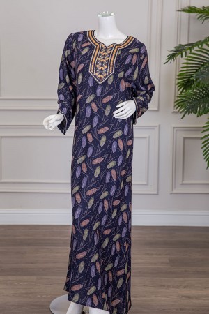 قميص نسائي طويل لون موف غامق مشجر مزين بفصوص كلفة مطرزة و بأكمام طويلة 