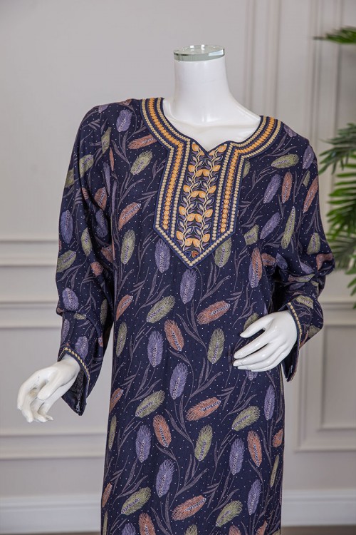 قميص نسائي طويل لون موف غامق مشجر مزين بفصوص كلفة مطرزة و بأكمام طويلة