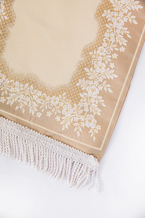 سجادة صلاة متعددة الألوان