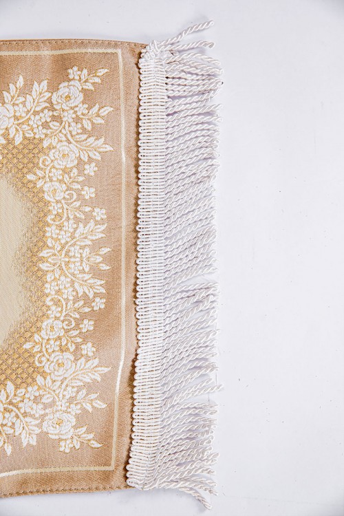 سجادة صلاة متعددة الألوان