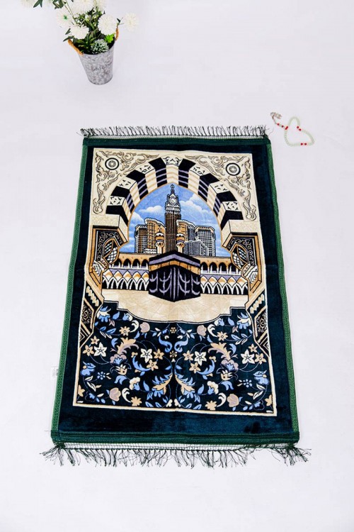 سجادة صلاة متعددة الألوان مزينة برسومات و زخارف من الأمام