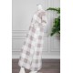 قميص نسائي شتوي طويل لون أبيض و بيج على شكل مربعات ياقة دائرية و أكمام طويلة