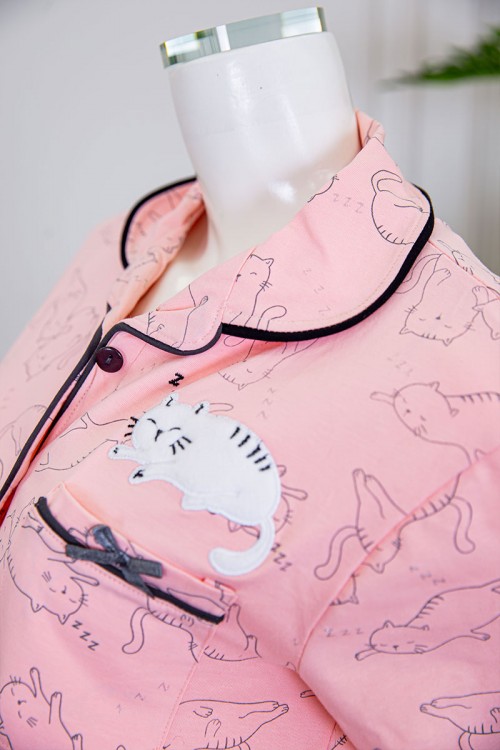 قميص-نسائي-شتوي-طويل-لون-خربزي-مزين-بكتابات-