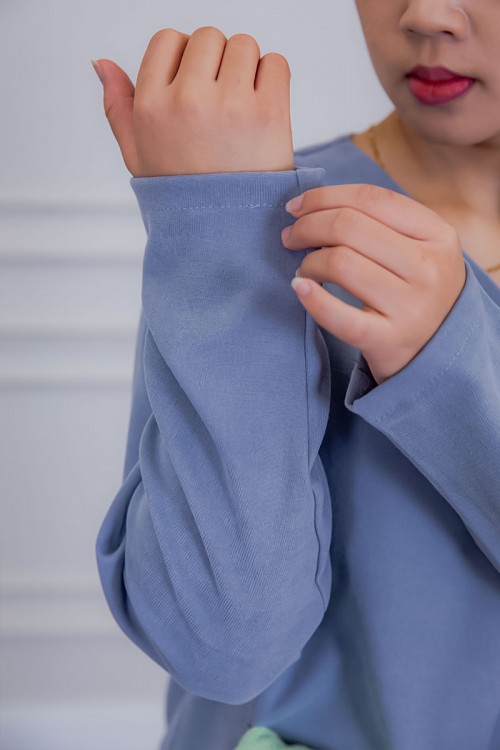 بيجامة عاملة شتوية قطعتين متعددة الألوان بلوزة بياقة قصة سبعة و بجيوب من الأمام مع بنطلون طويل