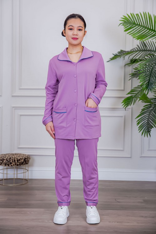 بيجامة عاملة قطعتين مبطنة متعددة الألوان بلوزة بياقة مطوية و بجيوب و أزرار من الأمام مع بنطلون طويل