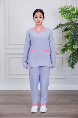 بيجامة عاملة قطعتين متعددة الألوان بلوزة بياقة قصة سبعة و بجيوب من الأمام بأكمام طويلة مع بنطلون طويل