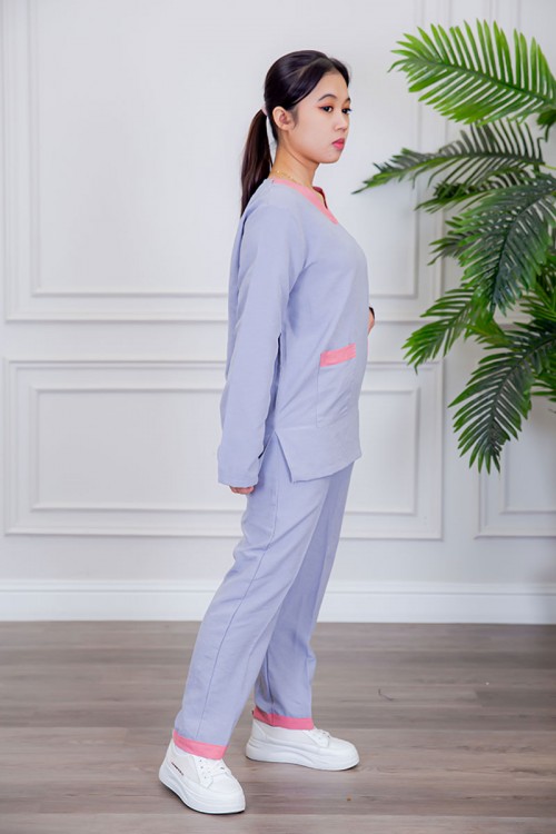 بيجامة عاملة قطعتين متعددة الألوان بلوزة بياقة قصة سبعة و بجيوب من الأمام بأكمام طويلة مع بنطلون طويل