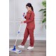 بيجامة عاملة قطعتين متعددة الألوان بلوزة بياقة مطوية بأزرار و جيوب من الأمام بأكمام طويلة مع بنطلون طويل