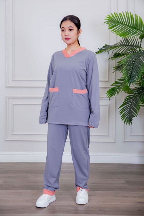 بيجامة عاملة قطعتين مبطنة متعددة الألوان بلوزة بياقة قصة سبعة و بجيوب من الأمام بأكمام طويلة مع بنطلون طويل