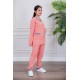 بيجامة عاملة قطعتين مبطنة متعددة الألوان بلوزة بياقة قصة سبعة و بجيوب من الأمام بأكمام طويلة مع بنطلون طويل