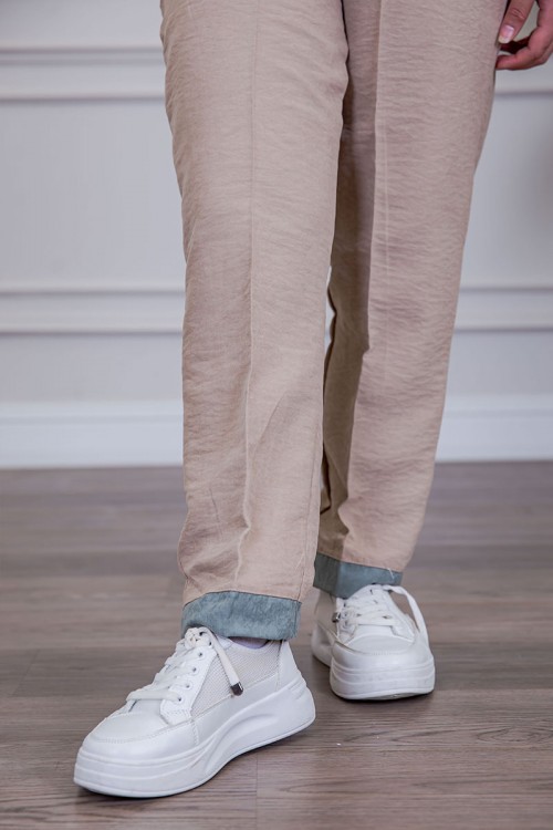 بيجامة عاملة قطعتين متعددة الألوان بلوزة بياقة مطوية بسحاب و جيوب من الأمام بأكمام طويلة مع بنطلون طويل