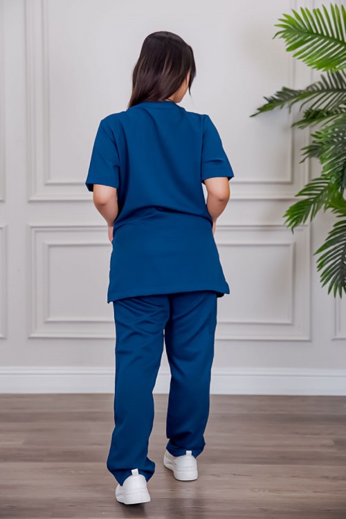 سكراب-طبي-قطعتين-متعدد-الألوان-بلوزة-بياقة-قصة-سبعة