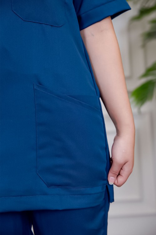 سكراب-طبي-قطعتين-متعدد-الألوان-بلوزة-بياقة-قصة-سبعة