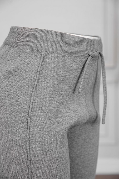 بنطلون نسائي شتوي طويل لون رمادي برباط في الخصر