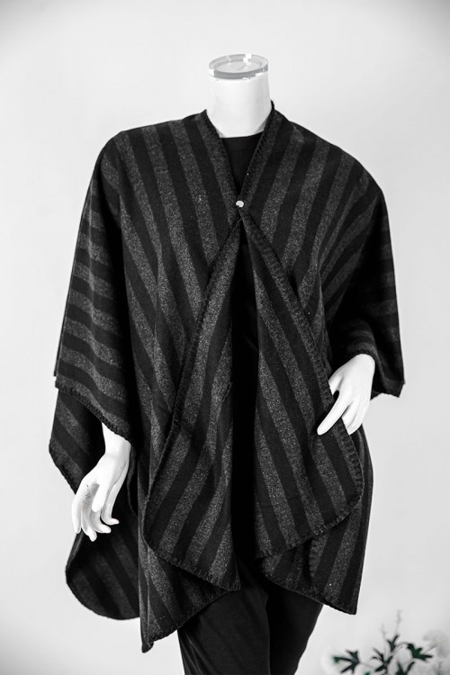 شال شتوي نسائي لون أسود و رصاصي