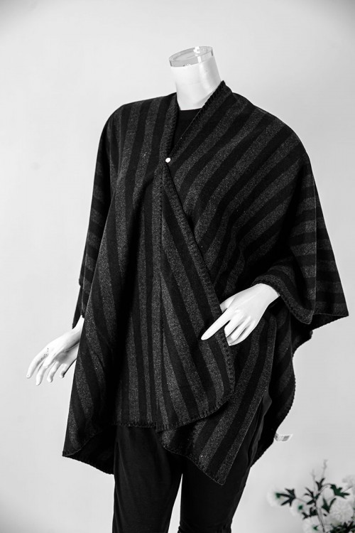 شال شتوي نسائي لون أسود و رصاصي