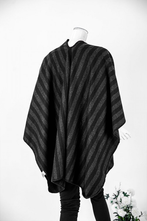 شال شتوي نسائي لون أسود و رصاصي