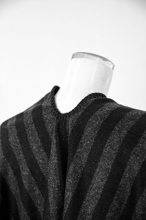 شال شتوي نسائي لون أسود و رصاصي