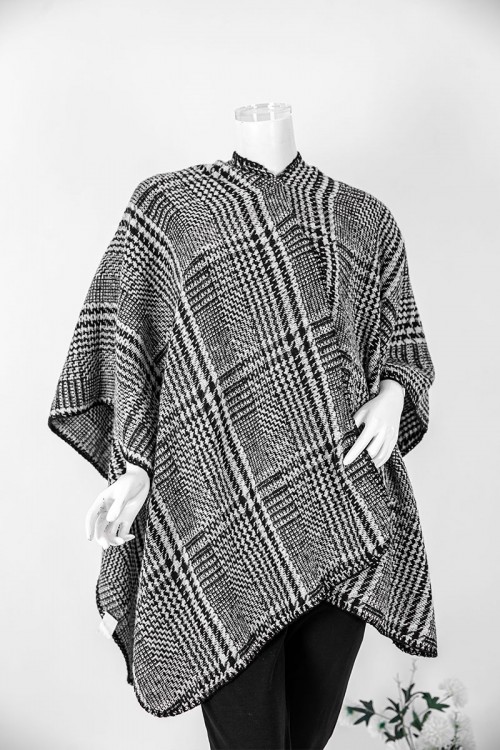 شال شتوي نسائي لون أبيض و أسود