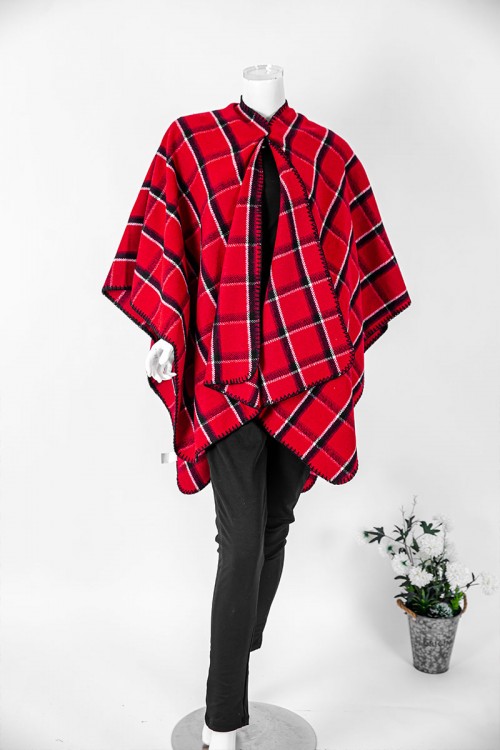 شال شتوي نسائي كاروهات لون أحمر مزين بخيوط باللون الأسود و الأبيض