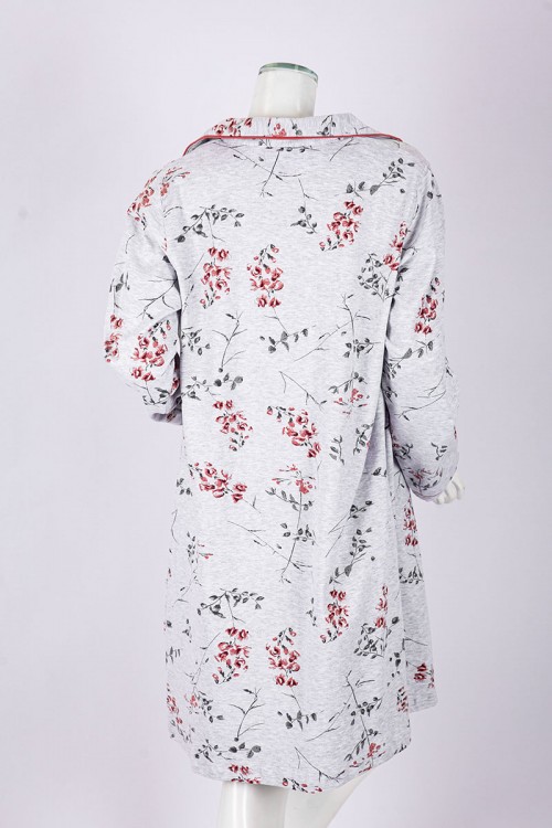 قميص نسائي شتوي ميدي لون رمادي فاتح مشجر بجيب من الأمام ياقة مطوية بأزرار و أكمام طويلة