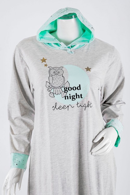 قميص نسائي شتوي ميدي لون رمادي مزين برسومات و كتابات ياقة بقبعة متصلة باللون التفاحي و أكمام طويلة