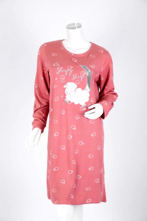 قميص نسائي شتوي ميدي لون خربزي مزين برسومات و كتابات ياقة دائرية و أكمام طويلة