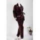 بجامة نسائية شتوية قطعتين لون بني غامق بلوزة بجيوب و أزرار من الأمام بياقة مطوية و أكمام طويلة مع بنطلون طويل