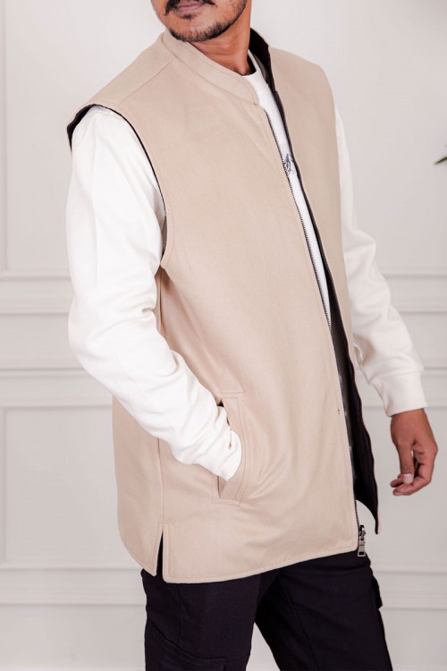 سديري رجالي وجهين دبل فيس لون بيج و أسود بجيوب و سحاب من الأمام