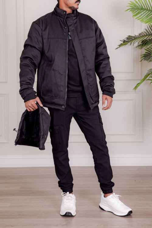 جاكيت رجالي شتوي منفوخ لون أسود بقبعة رأس منفصلة قابلة للتركيب و أكمام طويلة و بجيوب وسحاب من الأمام