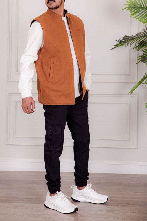 سديري رجالي وجهين دبل فيس لون بني جملي و أسود بجيوب من الأمام