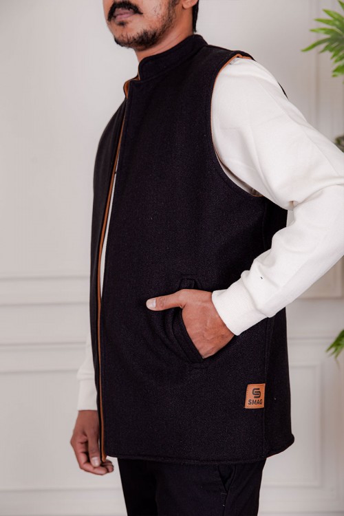 سديري رجالي وجهين دبل فيس لون بني جملي و أسود بجيوب من الأمام