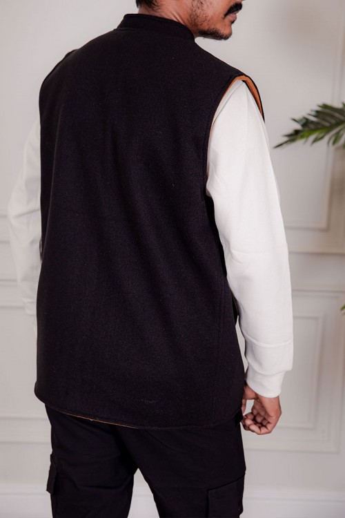 سديري رجالي وجهين دبل فيس لون بني جملي و أسود بجيوب من الأمام