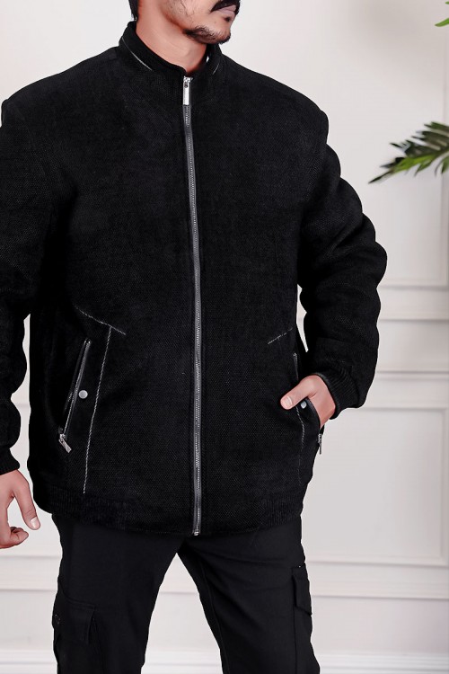 جاكيت رجالي شتوي لون أسود بسحاب وجيوب من الأمام و بأكمام طويلة