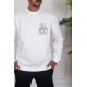 بلوفر رجالي شتوي لون أبيض مزين برسومات و كتابات من الأمام و الخلف و بأكمام طويلة