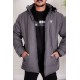جاكيت رجالي شتوي منفوخ لون رصاصي بقبعة رأس منفصلة قابلة للتركيب و أكمام طويلة بجيوب وسحاب من الأمام