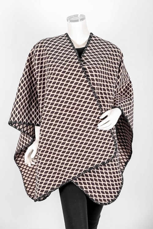 شال شتوي نسائي لون بيج منقط باللون البني