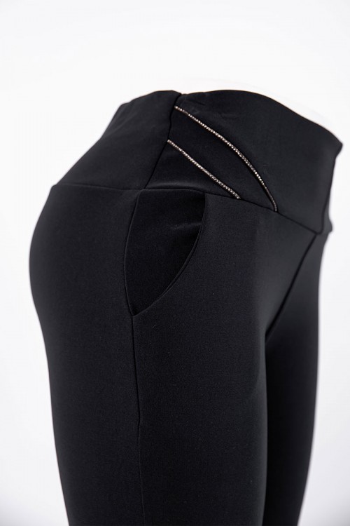 بنطلون نسائي شتوي طويل مبطن لون أسود بجيوب من الجانبين