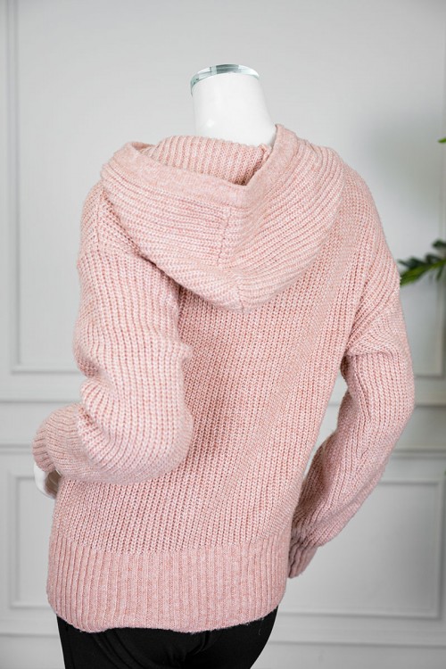 بلوزة نسائية شتوية لون خربزي ياقة بقبعة متصلة و أكمام طويلة